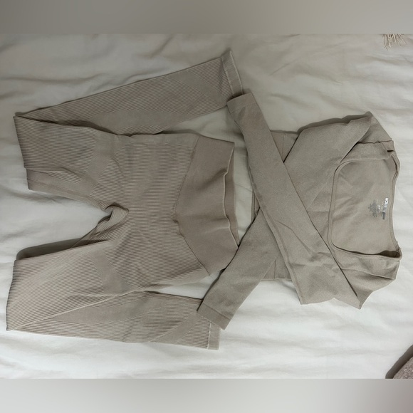 Fashion Nova Pants - Beige workout set